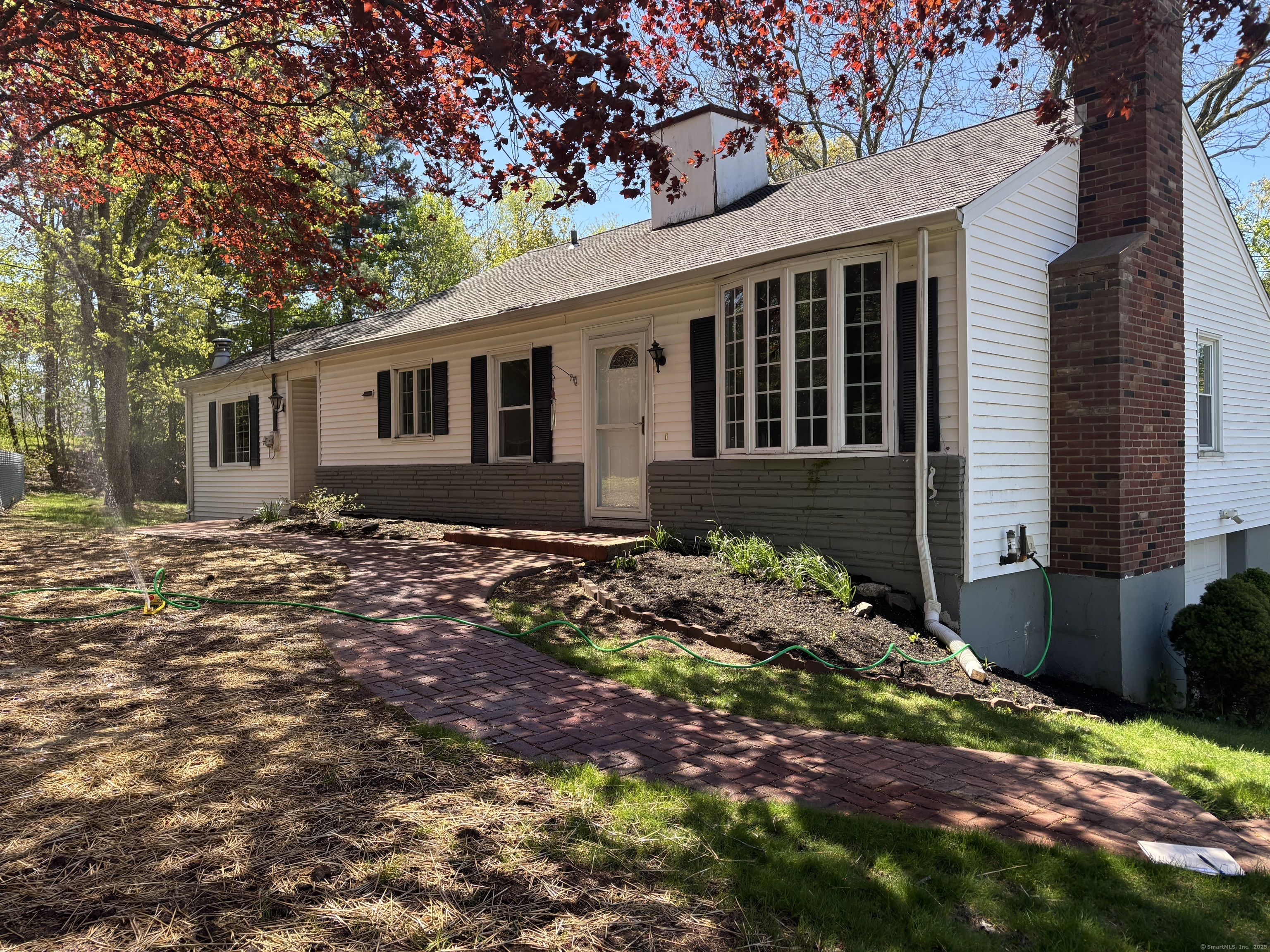 69 Bassett Road  North Haven CT 06473 photo
