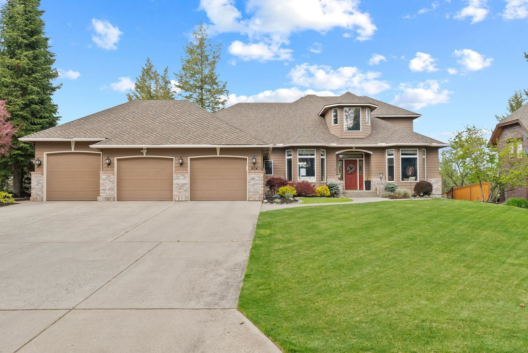 Property Photo: 504 W Wilson Ct WA 99208