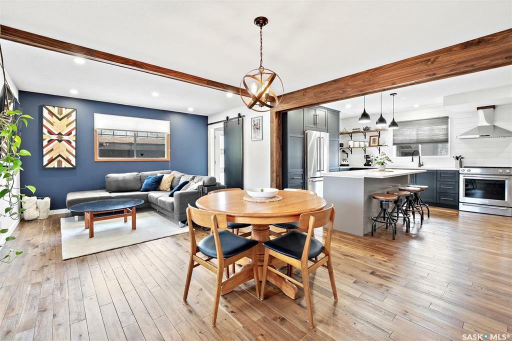 Property Photo:  364 Carleton Drive  SK S7H 4C1 