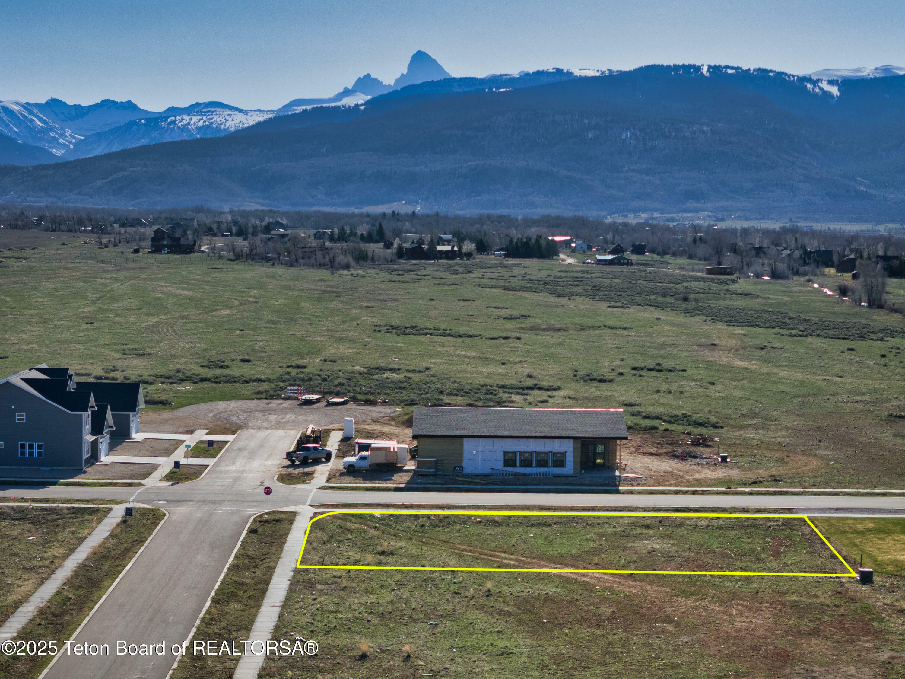 Property Photo: 1065 Pawnee Road ID 83422