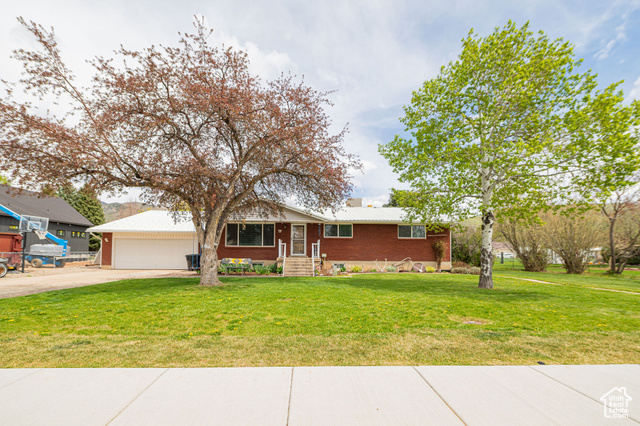 Property Photo: 75 S 300 W UT 84050
