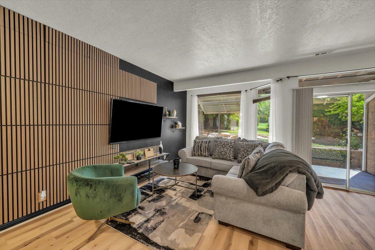 Property Photo: 2050 S 1400 E #A-101 UT 84790