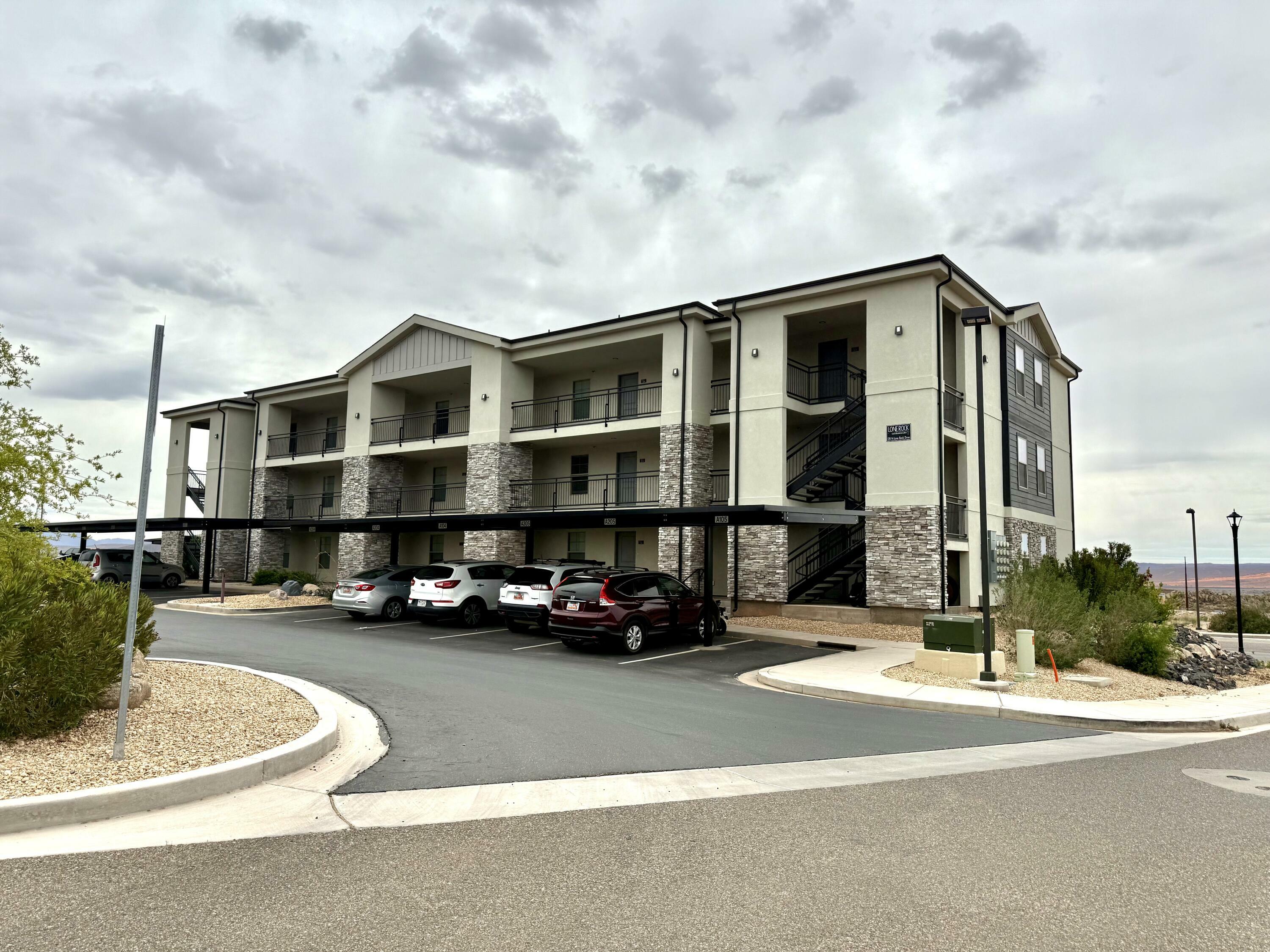 Property Photo: 128 N Lone Rock Dr #A205 UT 84737