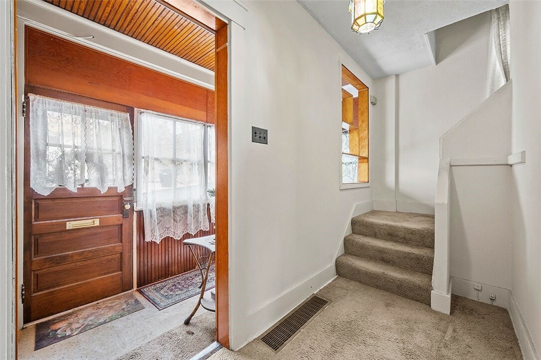 Property Photo: 9 Richland Ave PA 15229