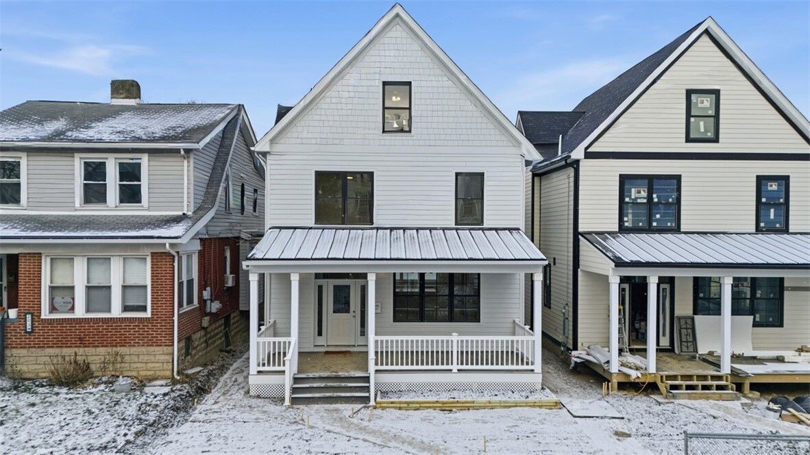 Property Photo:  207 Green Street  PA 15221 