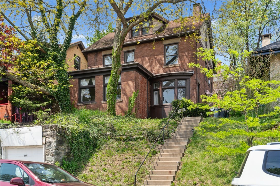 Property Photo: 2816 Glenmore Ave PA 15216