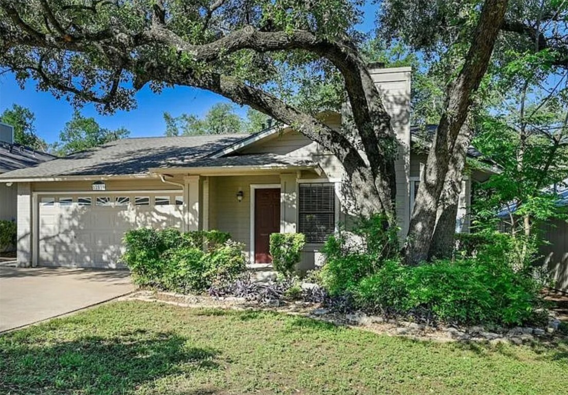 Property Photo: 12810 Carrera Drive TX 78727
