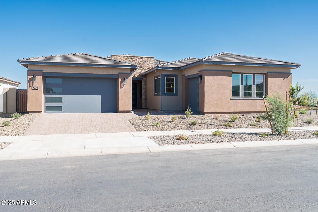 Property Photo:  770 W Golden Ore Pass  AZ 85120 