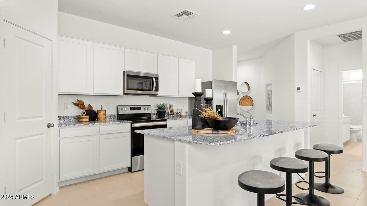 Property Photo:  5020 S 106th Lane  AZ 85353 