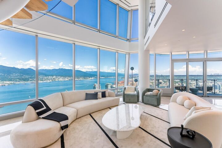 Property Photo: 1151 W Georgia Street Ph2 BC V6E 0B3