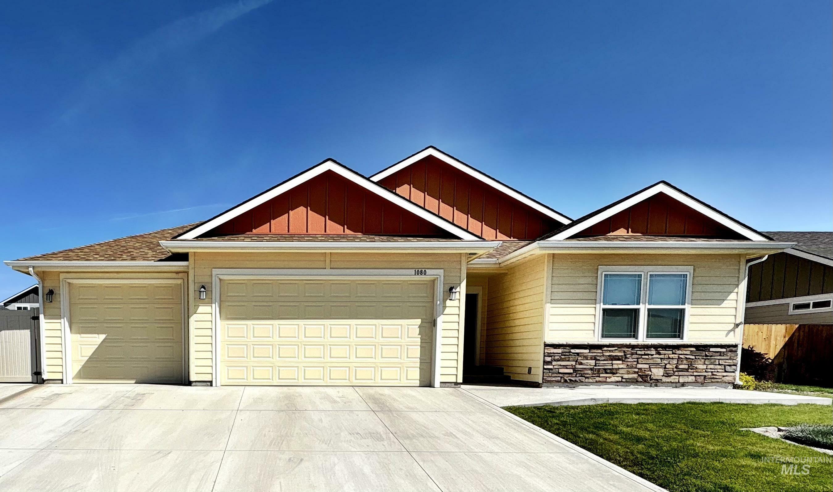 Property Photo: 1080 SW Camille Dr ID 83647-6567