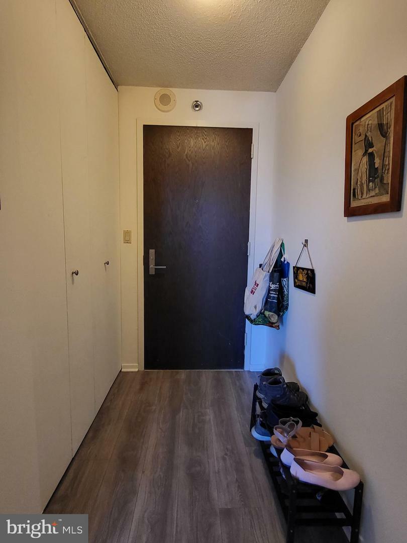 Property Photo: 2020 Walnut Street 21K PA 19103