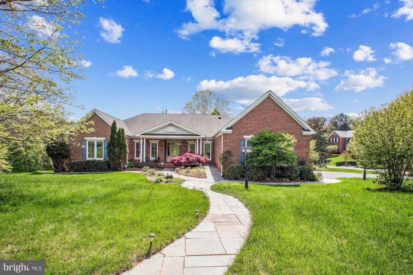 Property Photo: 10601 Little Run Farm Court VA 22182
