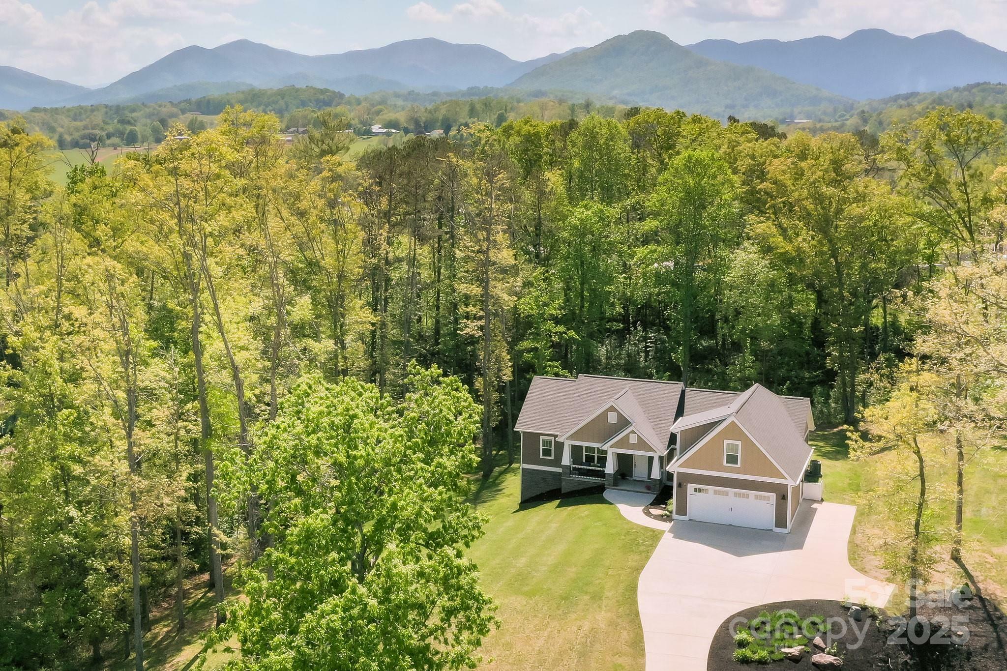 Property Photo: 7 Grizzly Drive NC 28748