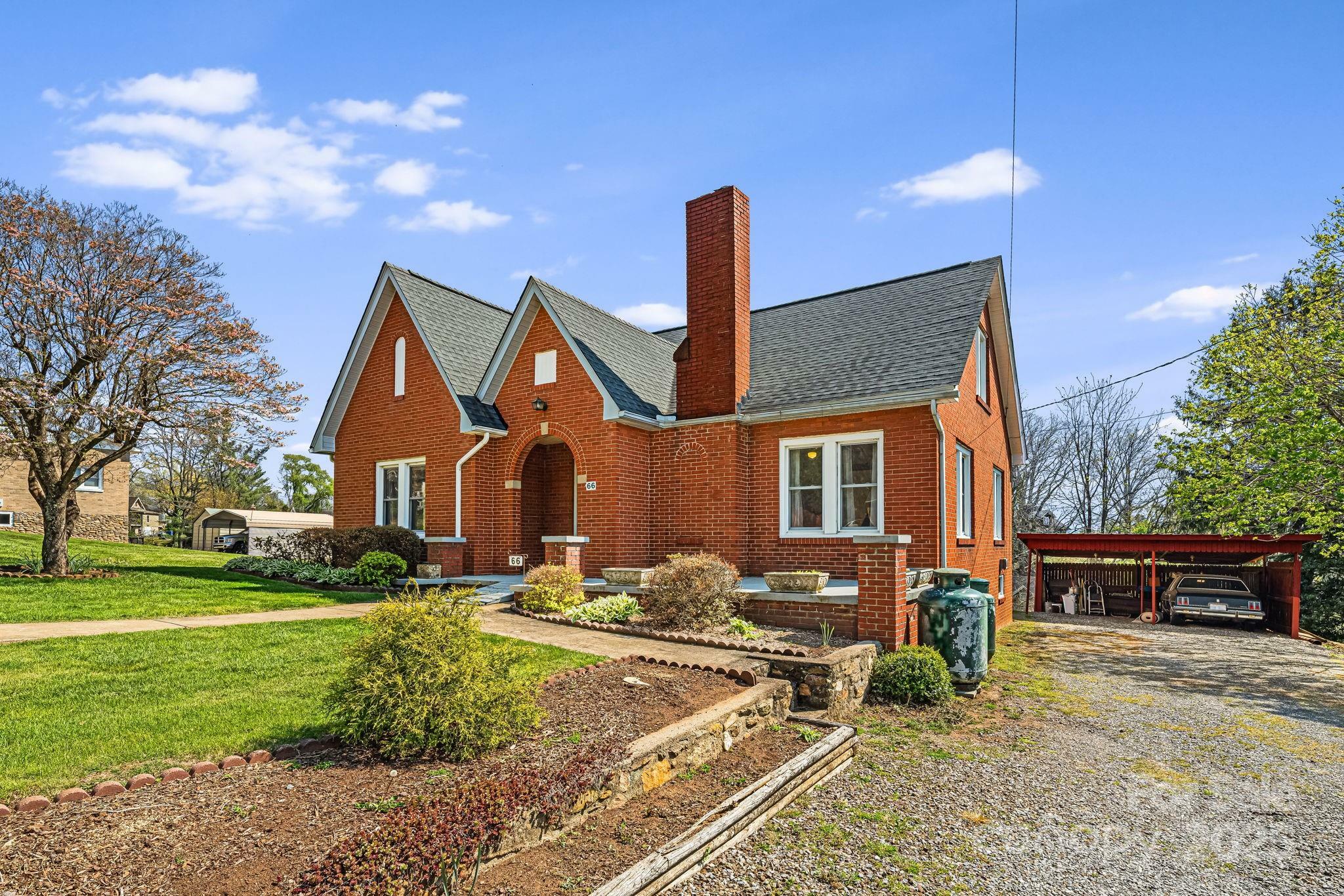 Property Photo: 66 Ford Street NC 28716