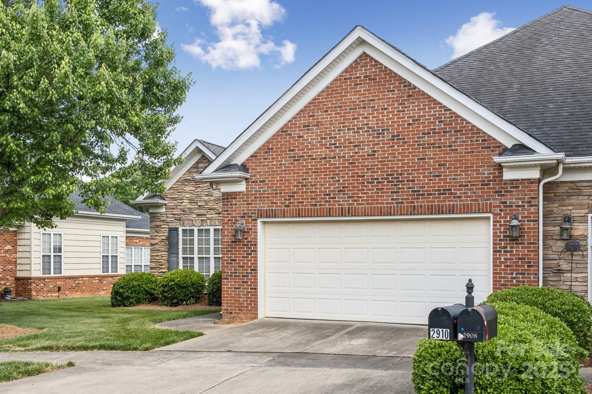 Property Photo: 2910 Lake James Court NC 28110