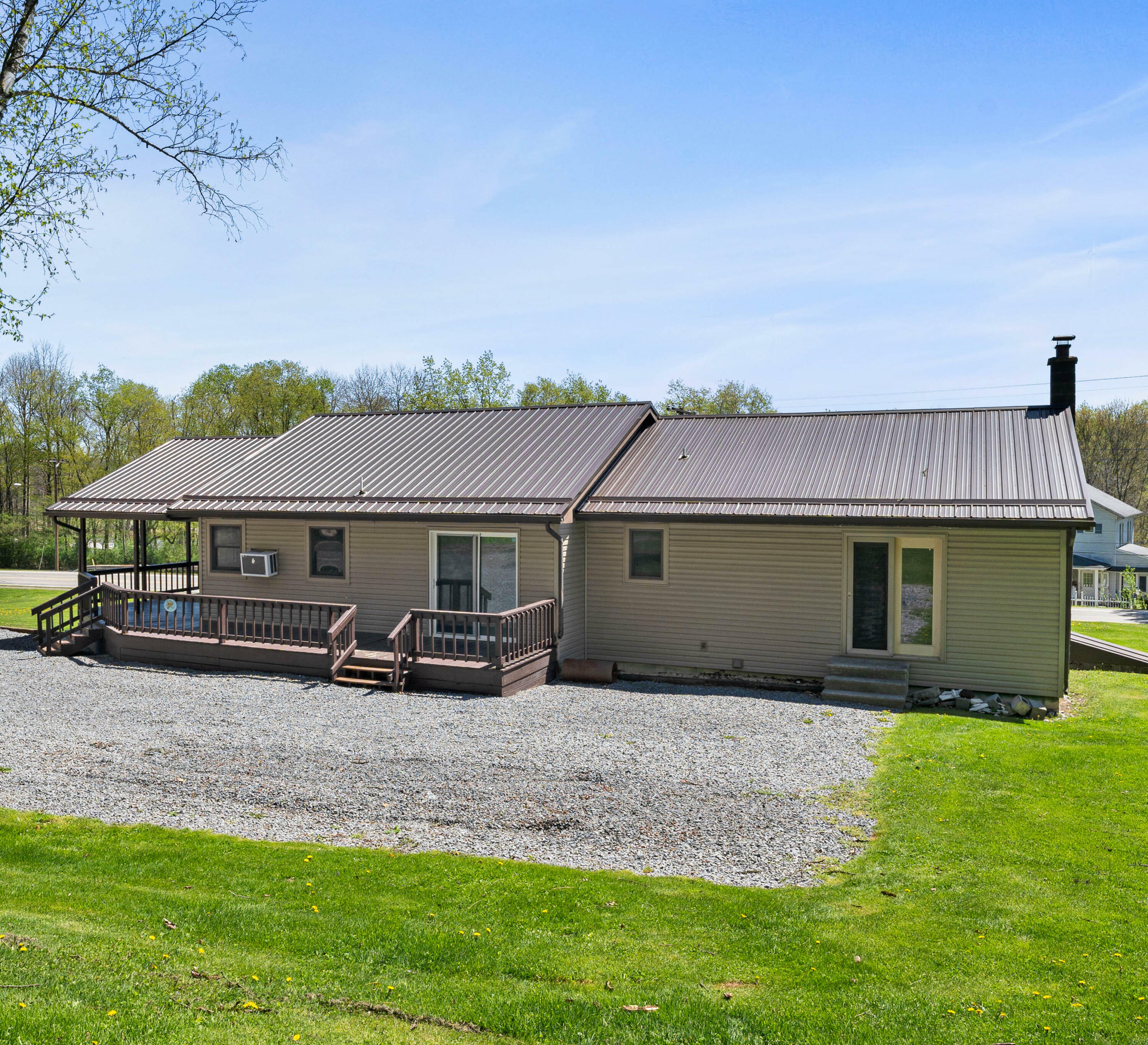 Property Photo: 148 3rd St PA 15840