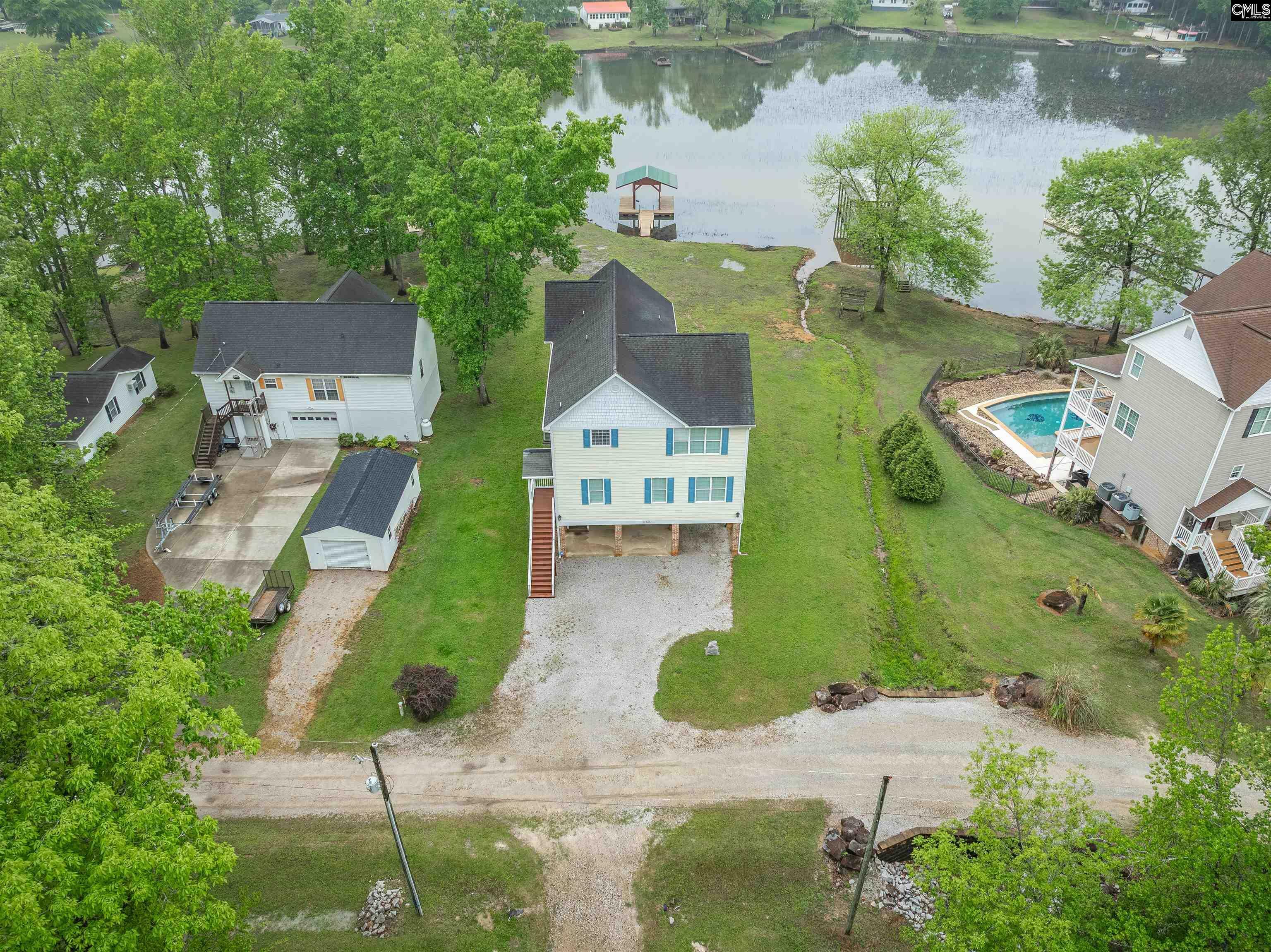 Property Photo: 1964 White SC 29020