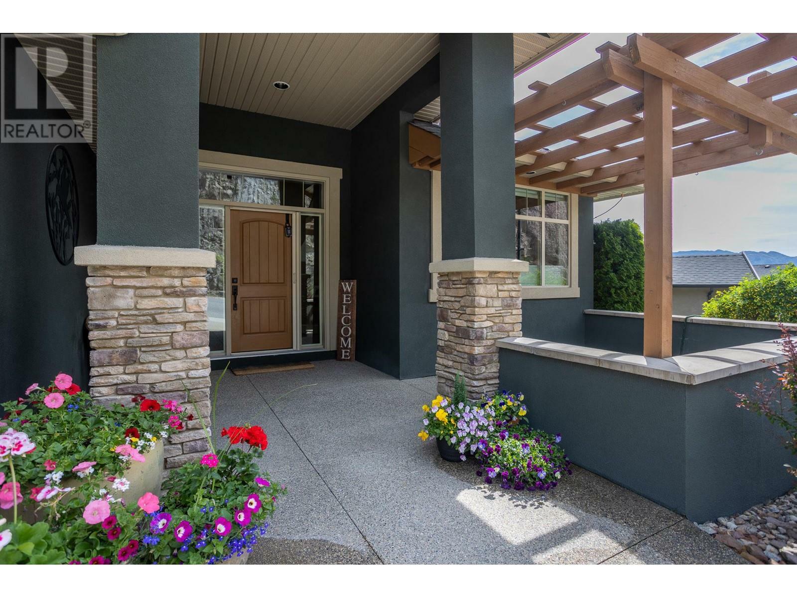 Property Photo: 2532 Tuscany Drive BC V4T 3B6