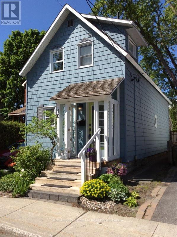 Property Photo: 16 Gwynne Avenue ON K1Y 1W9