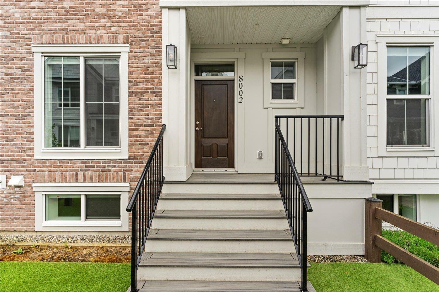 Photo de la propriété: 8002 Elderberry Road BC V2R 6G6