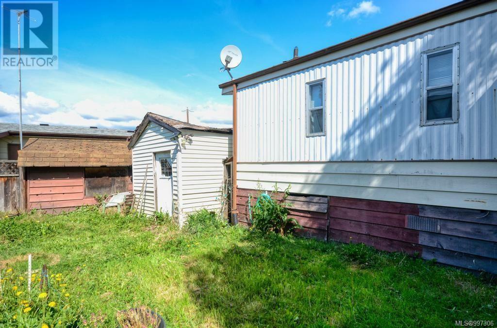 Property Photo:  1525 Middle Road 13  BC V9A 0E4 