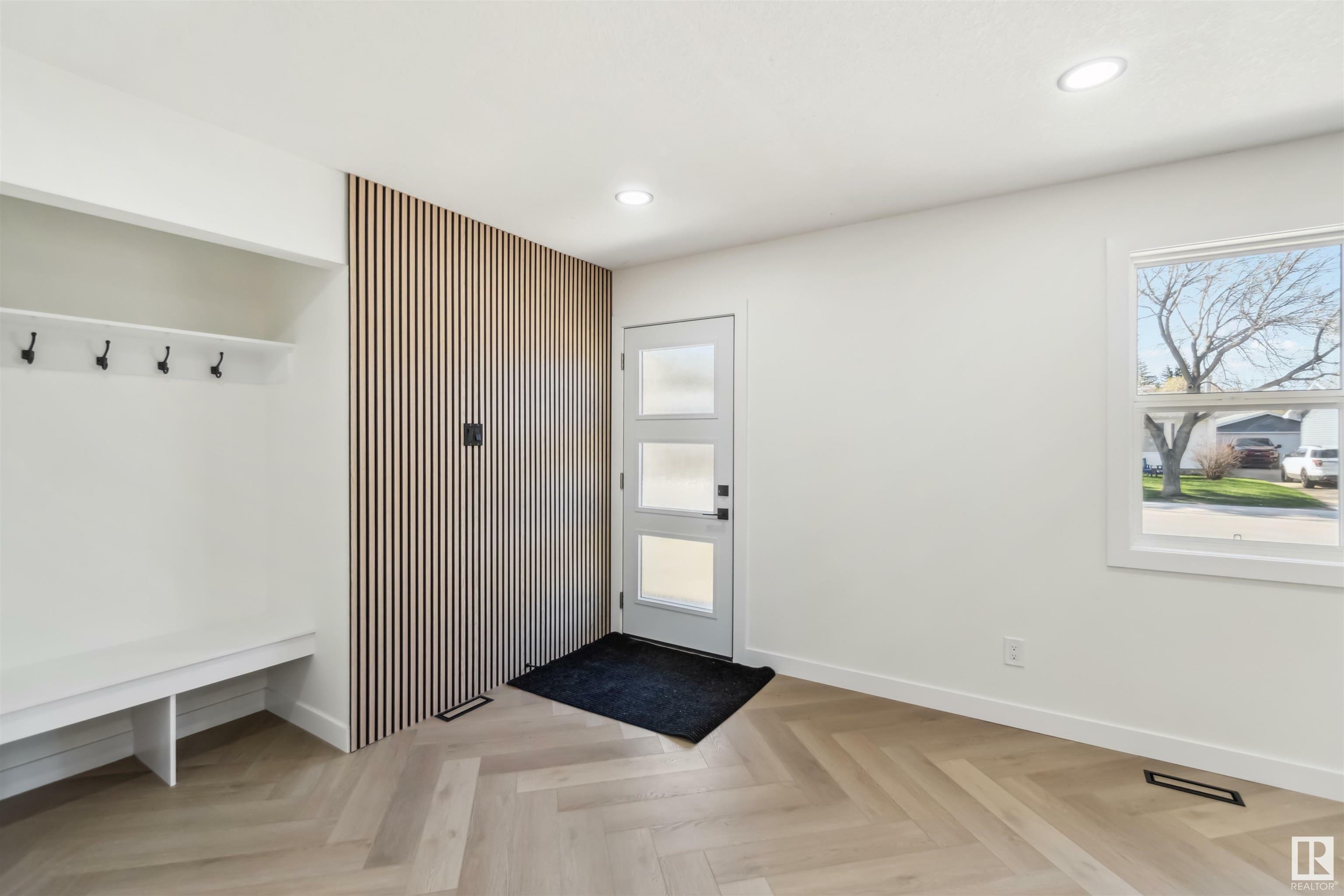 Photo de la propriété: 1996 Glenmore Avenue AB T8A 0X8