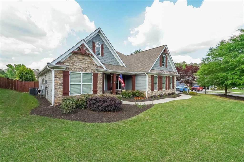 Property Photo: 17 Lexington Court GA 30157