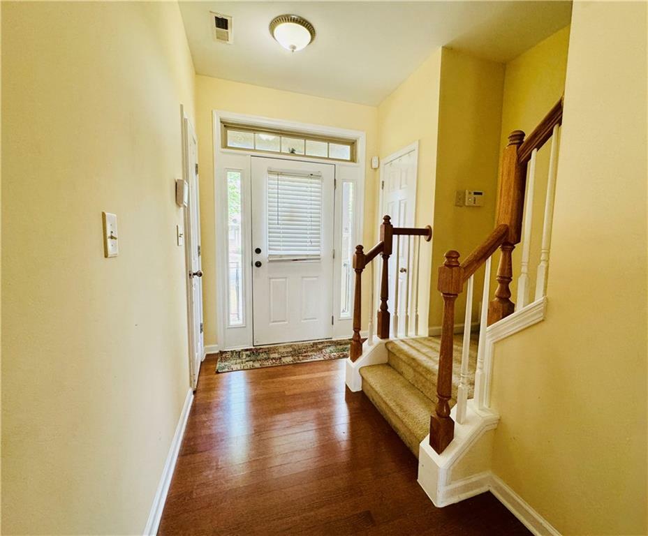 Property Photo: 6156 Thorncrest Drive GA 30084