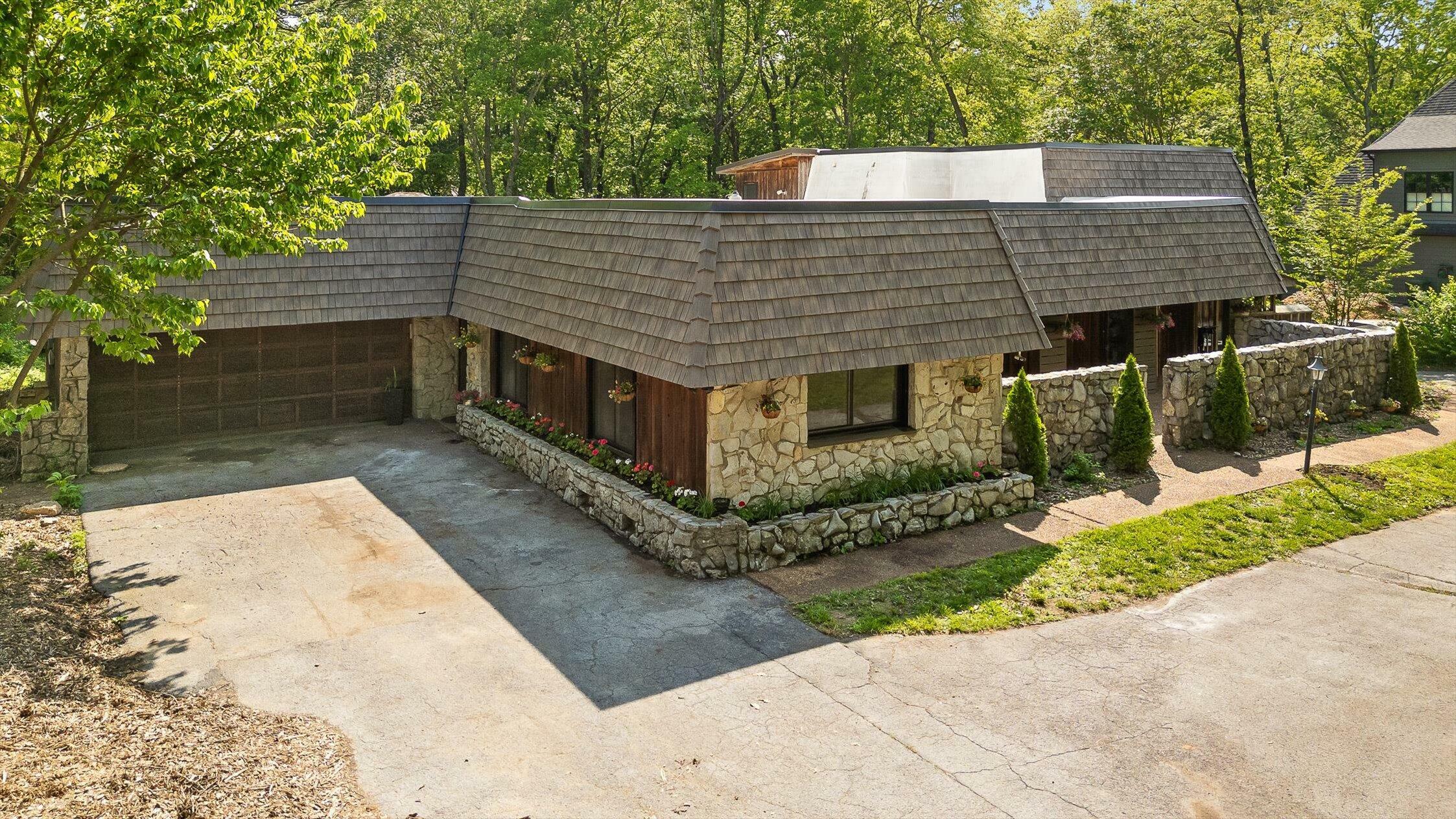 Property Photo:  220 Palisades Drive  TN 37377 