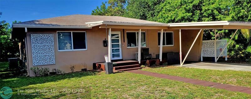 660 NE 35th St  Oakland Park FL 33334 photo