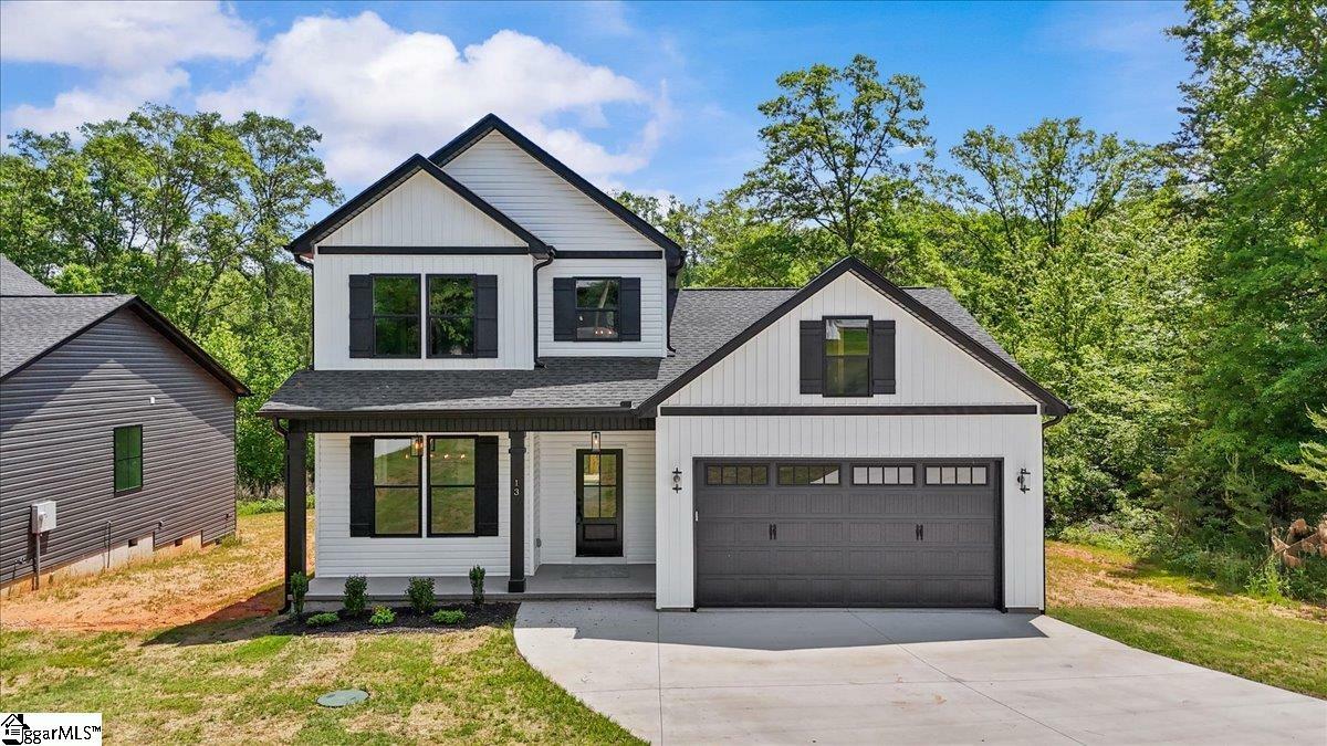 Property Photo: 13 Lyman Lake Road SC 29365