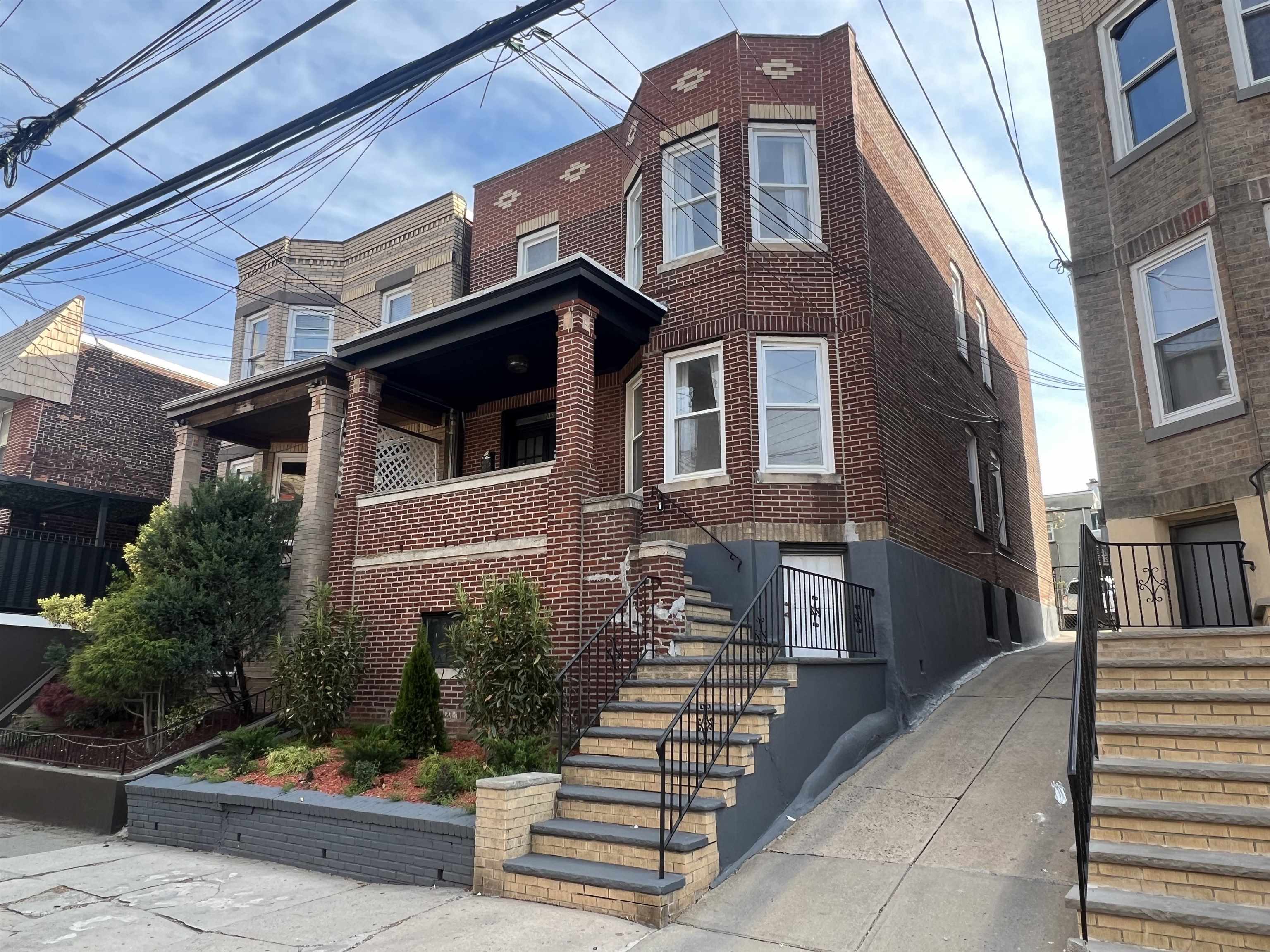123 66th St  West New York NJ 07093 photo