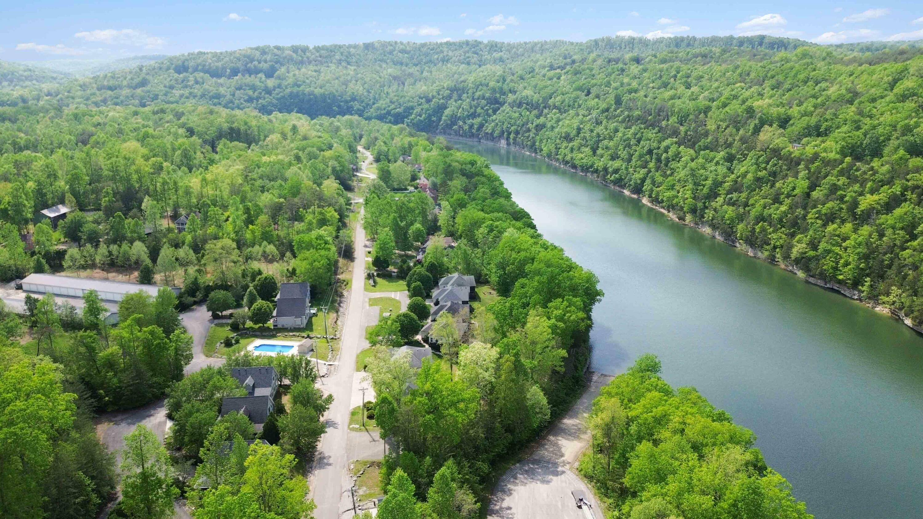 Property Photo: 2386 Roberts Bend Rd Road KY 42519