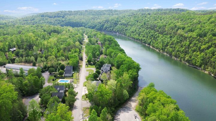 Property Photo:  2386 Roberts Bend Rd Road  KY 42519 