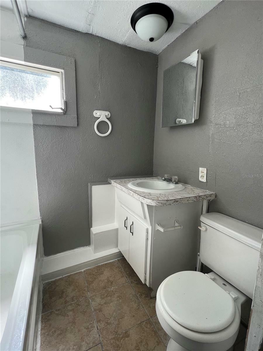 Property Photo: 7018 Washington Street FL 34652