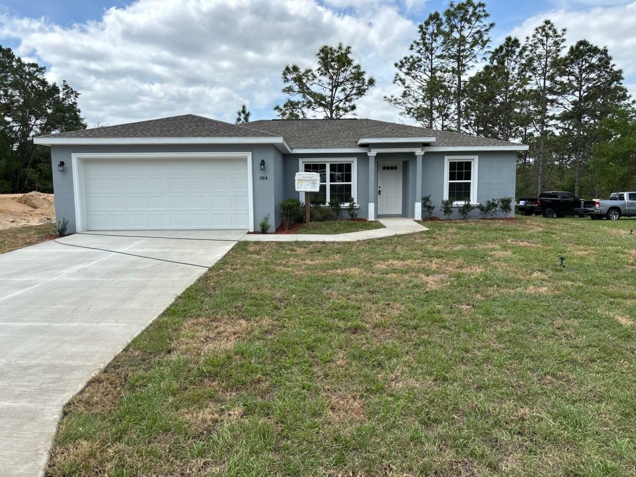 Property Photo:  1984 W Delmane Drive  FL 34434 