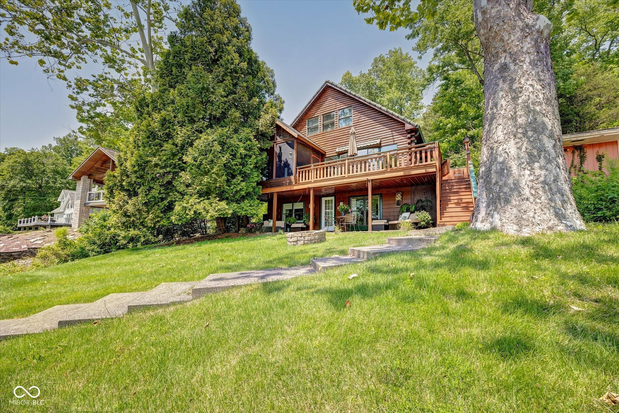 Property Photo: 8015 N Lakeview Drive IN 47468