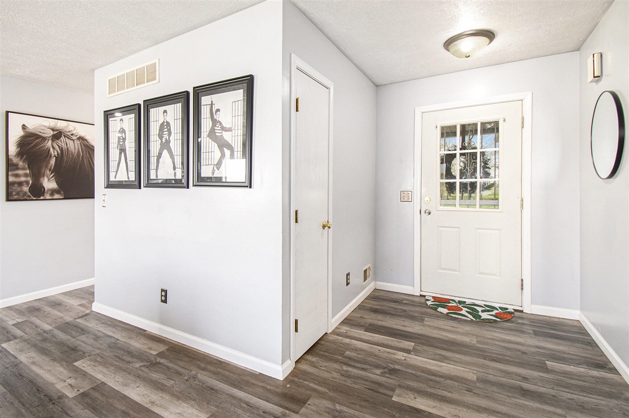 Property Photo: 6253 Mills Highway MI 48827-9027