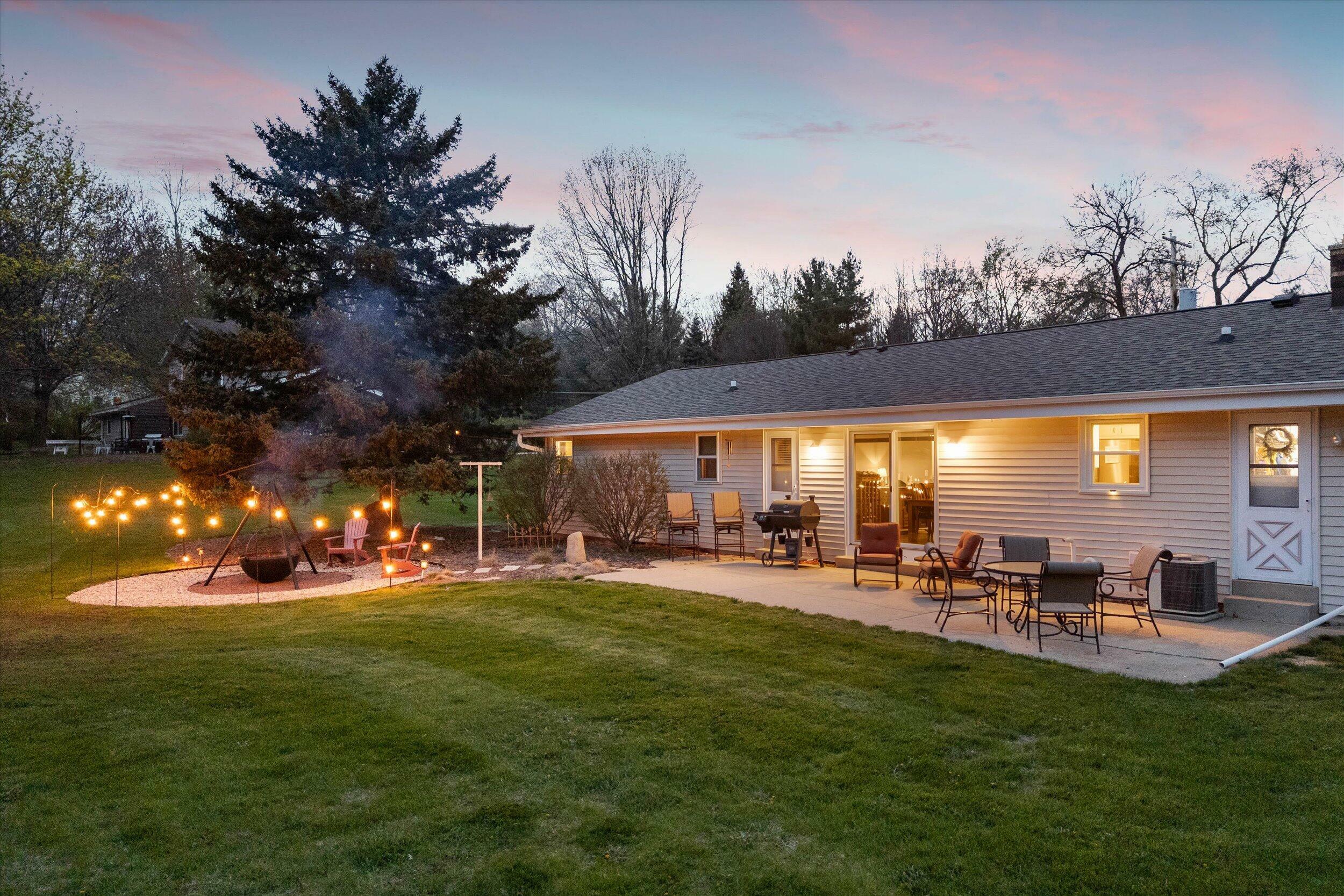 Property Photo: S86w27655 Hartwig Ave WI 53149