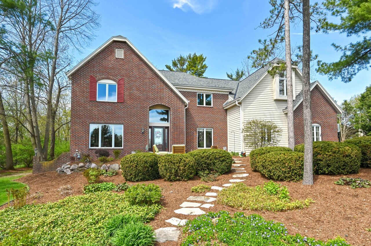 Property Photo: 3185 Brehon Ct WI 53005