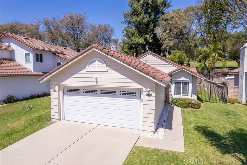 Property Photo:  13487 Treasure Way  CA 91709 
