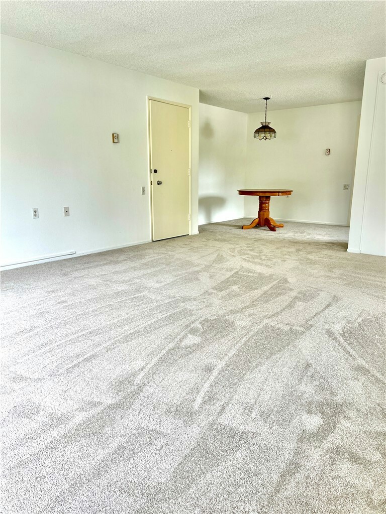 Property Photo: 61 Calle Cadiz Q CA 92530