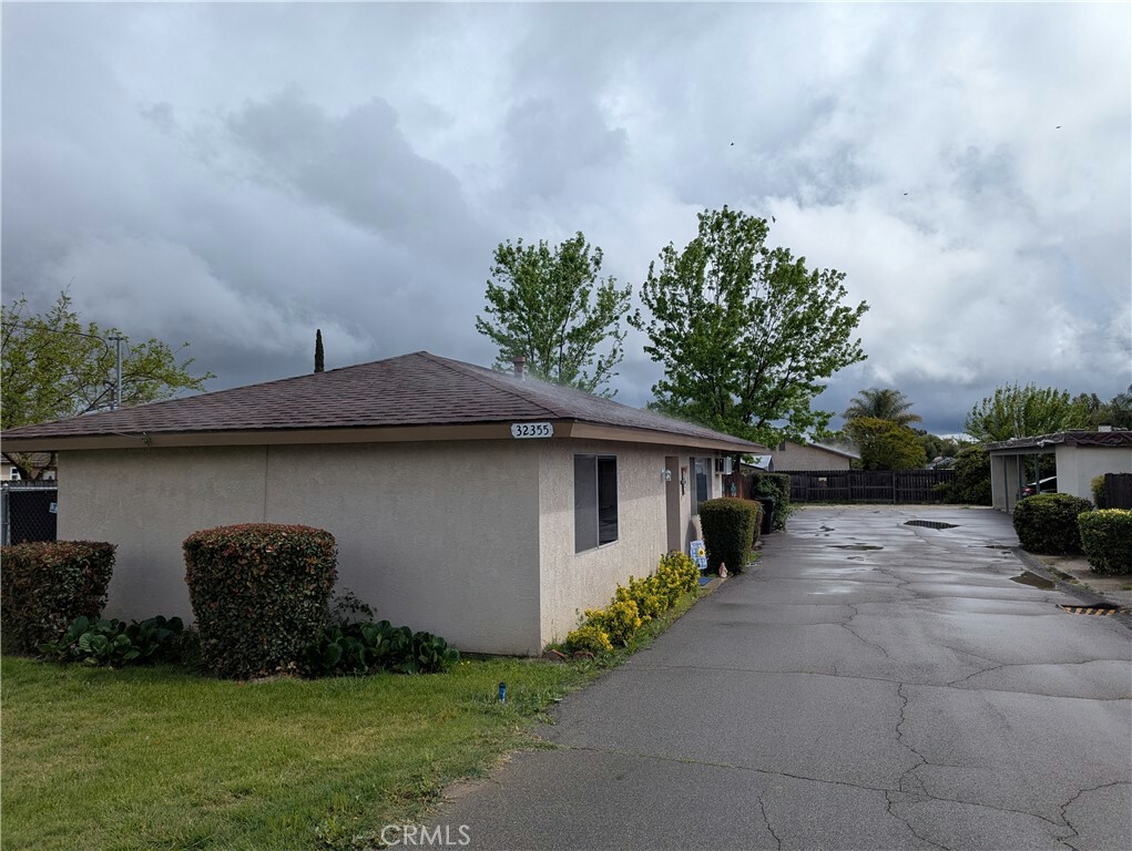 Property Photo: 32351 Avenue D CA 92399