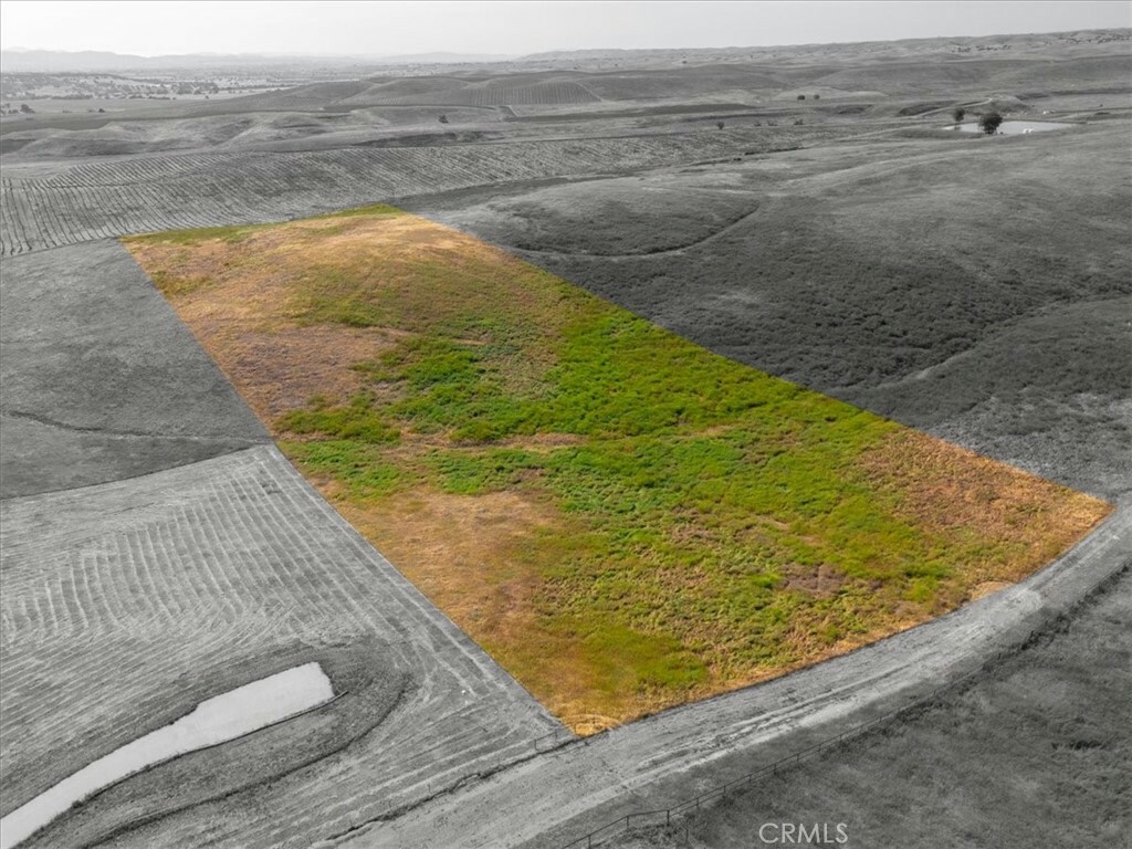Property Photo: 3740 Gruenhagen CA 93446
