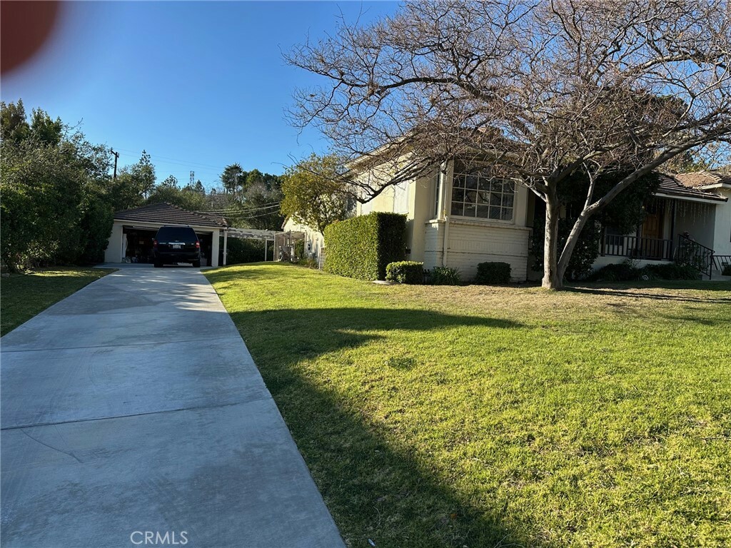 Property Photo:  5117 Caroli Lane  CA 91011 