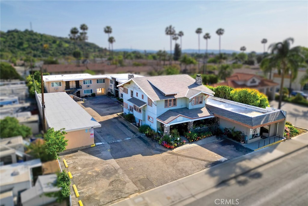 Property Photo:  414 E Route 66  CA 91740 