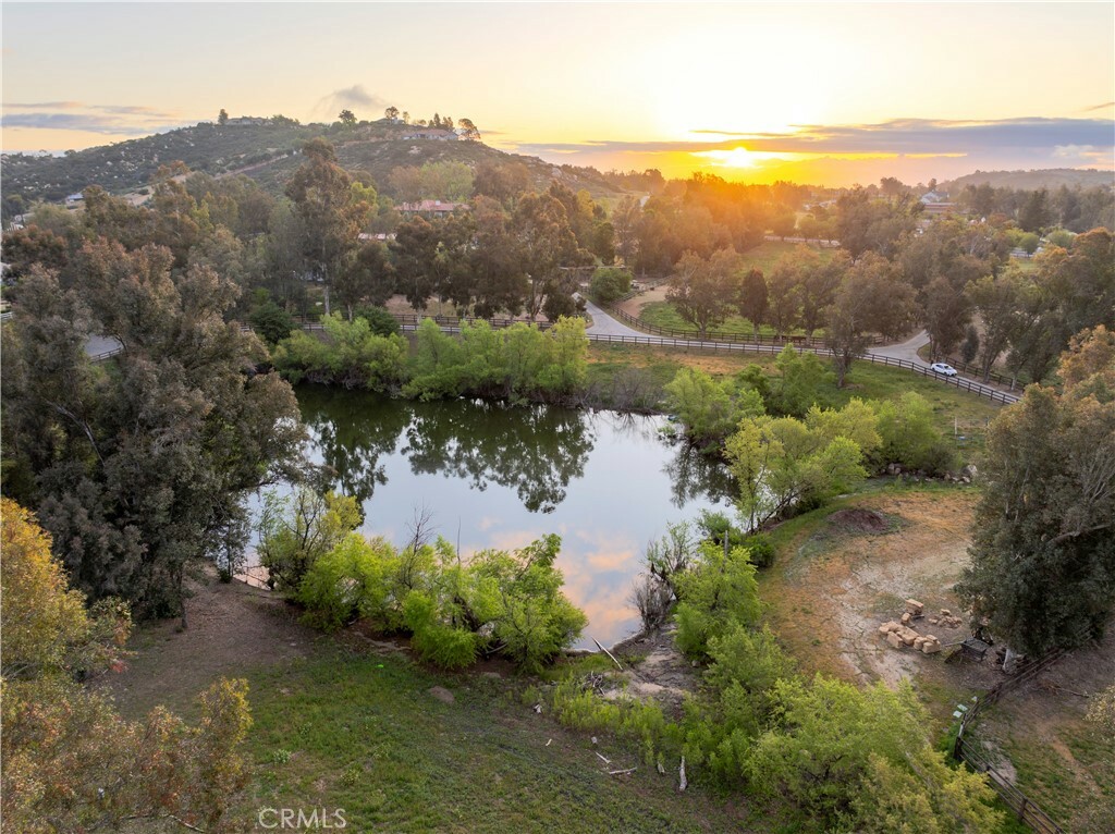 Property Photo: 38875 Avenida Bonita CA 92562