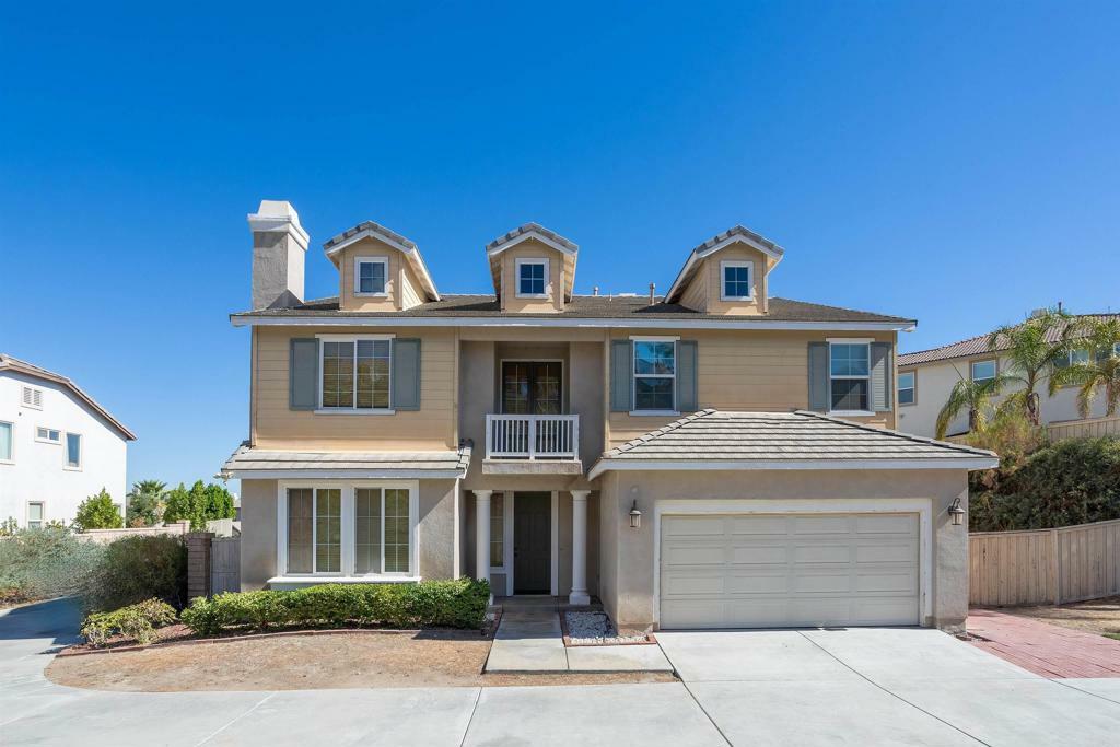 Property Photo: 18 Via Palmieki Court CA 92532