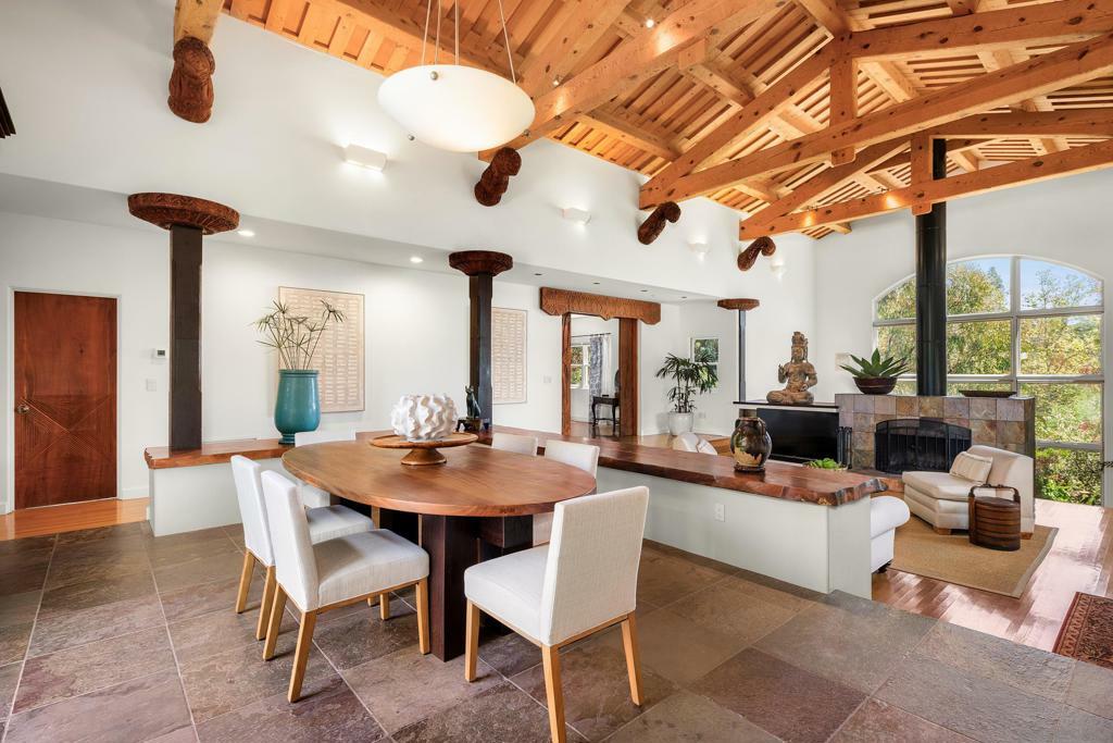 Property Photo: 502 Quail Gardens Dr CA 92024